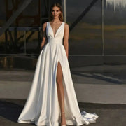 Customized Simple A-Line Wedding Dress Satin Side Slit Floor Length  For women Robe De Mariee With Pocket White Elegant