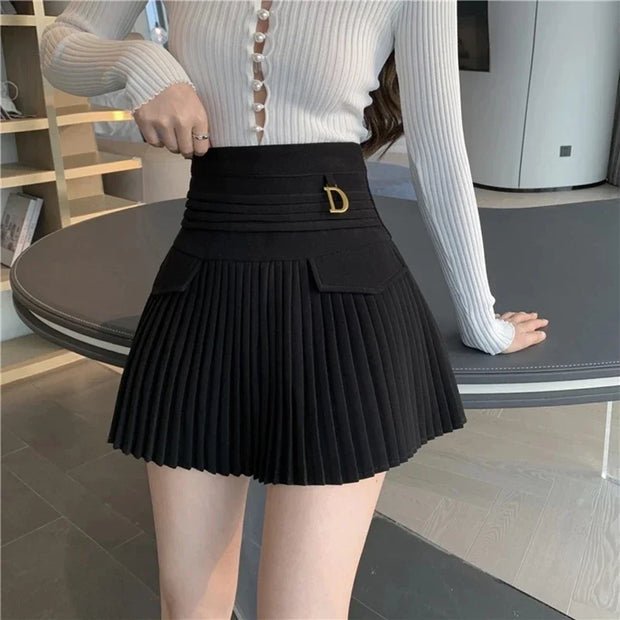 Summer White Pleated Skirts Sexy Casual Slim College Women High Waist Mini Metal Letter D Ontwerp A-lijn Korean Fashion Style