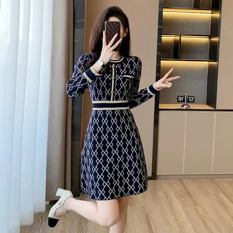 Pink Knitted Dress Women's Autumn New Round Neck High Waist Long Sleeve Slim Sweater A-line Small  Dress