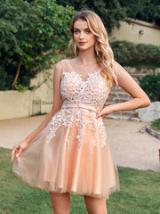 A Line Appliques V Neck Sleeveless Lace Tulle Homecoming Dresses Graduation Gown Vestidos De Cocktail Dresses Vestidos De Fiesta